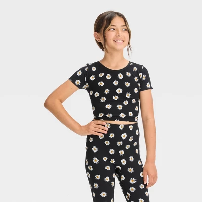 Girls' Short Sleeve Seamless Cropped T-Shirt - Art Class™ 4 Girls' Short Sleeve Seamless Cropped T-Shirt - Art Class™ - Image 4